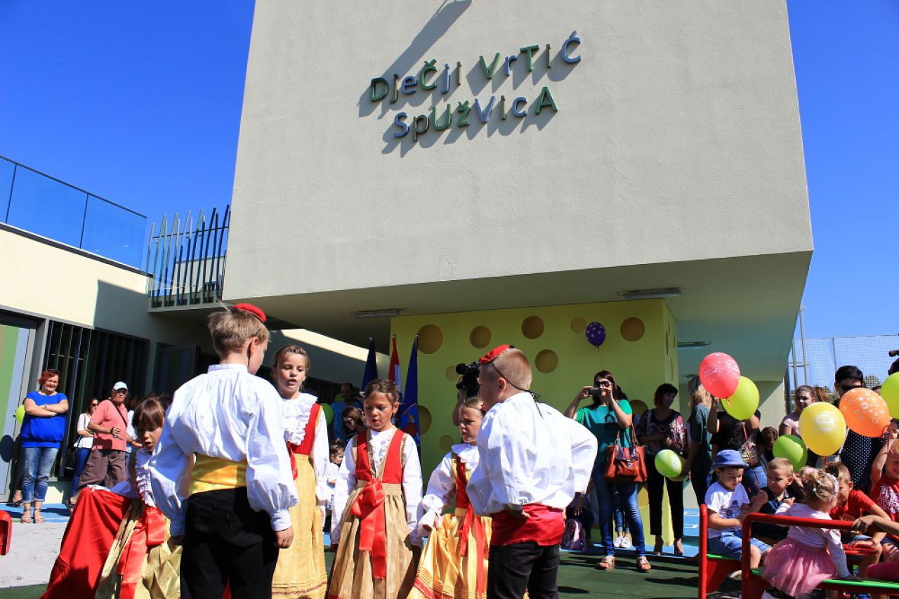Svečano otvorenje novog dječjeg vrtića s jaslicama "Spužvica" u Tisnom