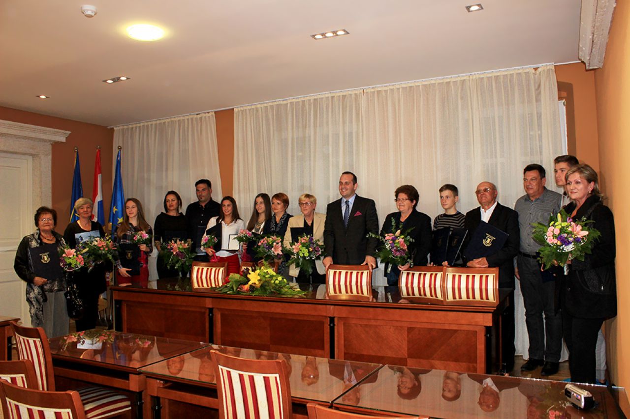 Zahvalnice, priznanja i nagrade za Dan Općine Tisno 