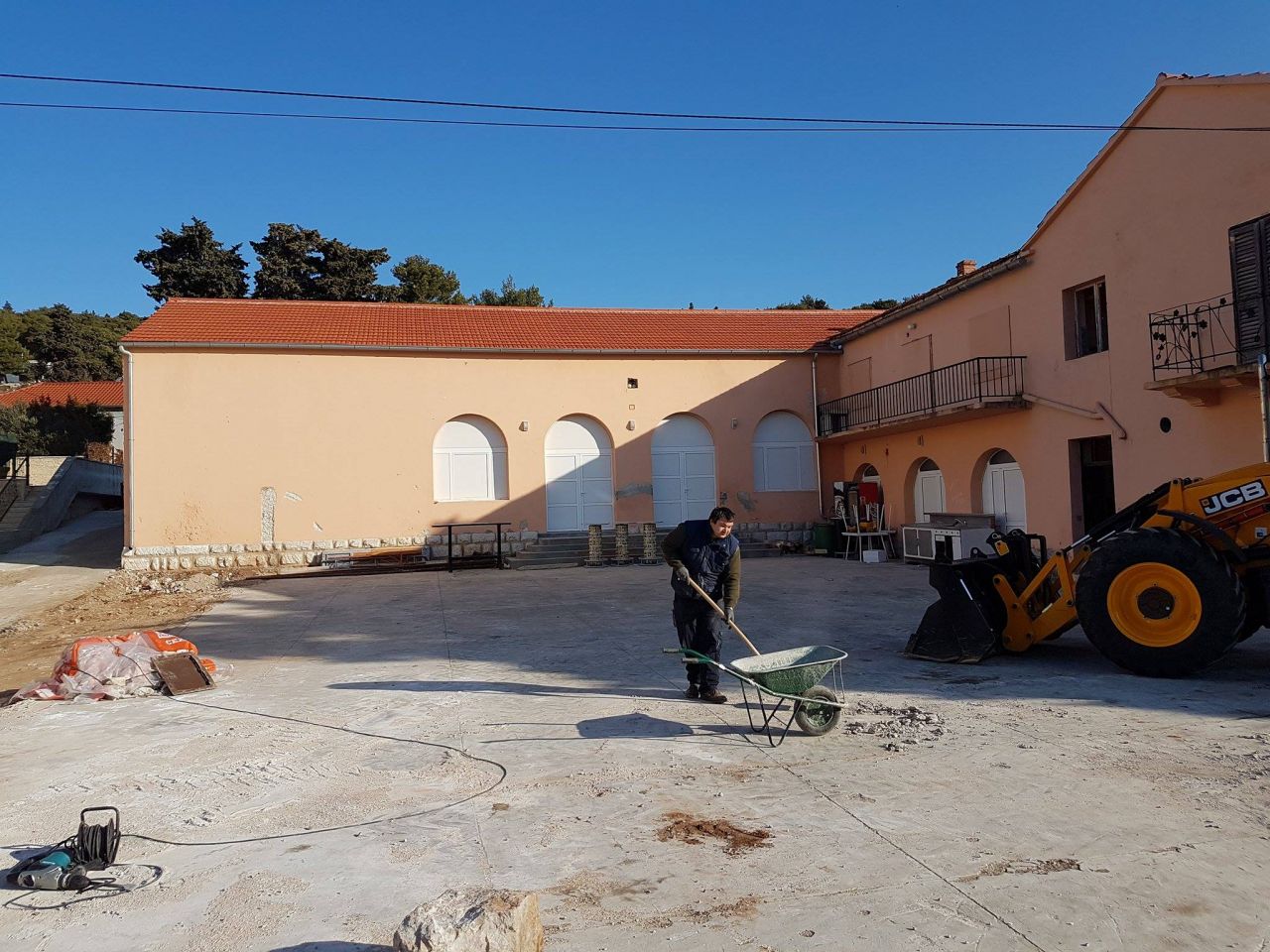 Raspisana bagatelna javna nabava za uređenje bivše kino sale u Tisnome 