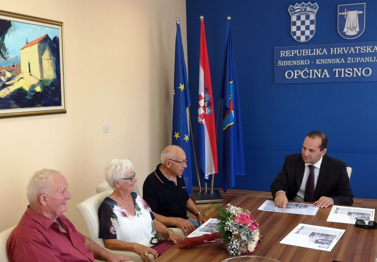 Bračni par Mrotzek - 50 godina vjerni Tisnom 