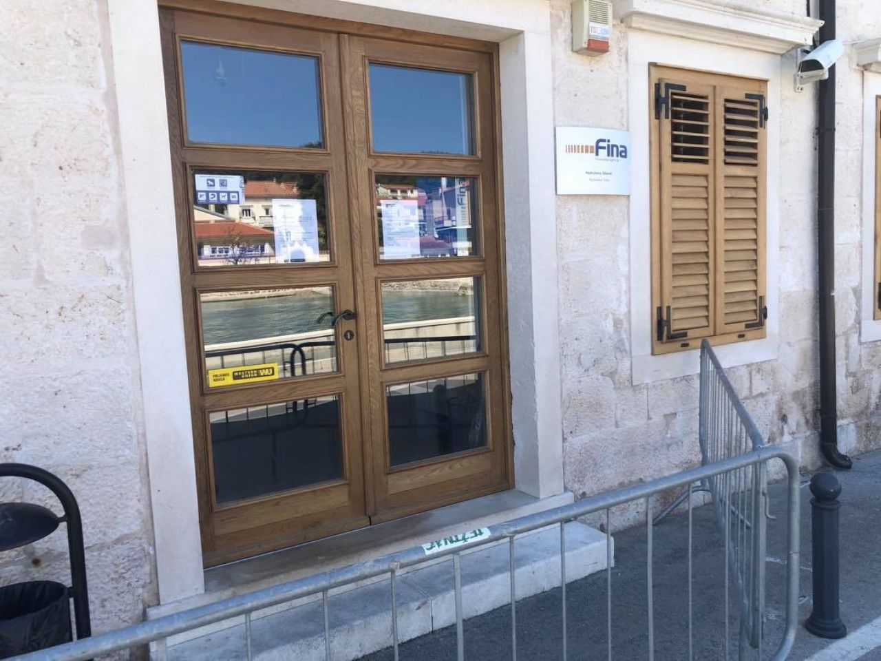 Obavijest o pravilima korištenja usluga Fine i Pošte u Tisnom 