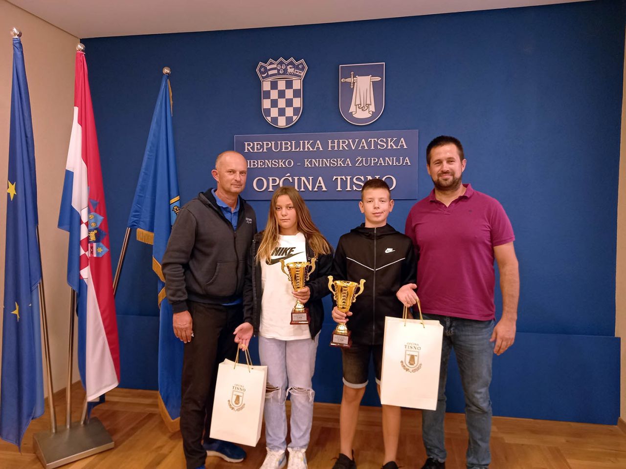 Nova zlata za Dupine  