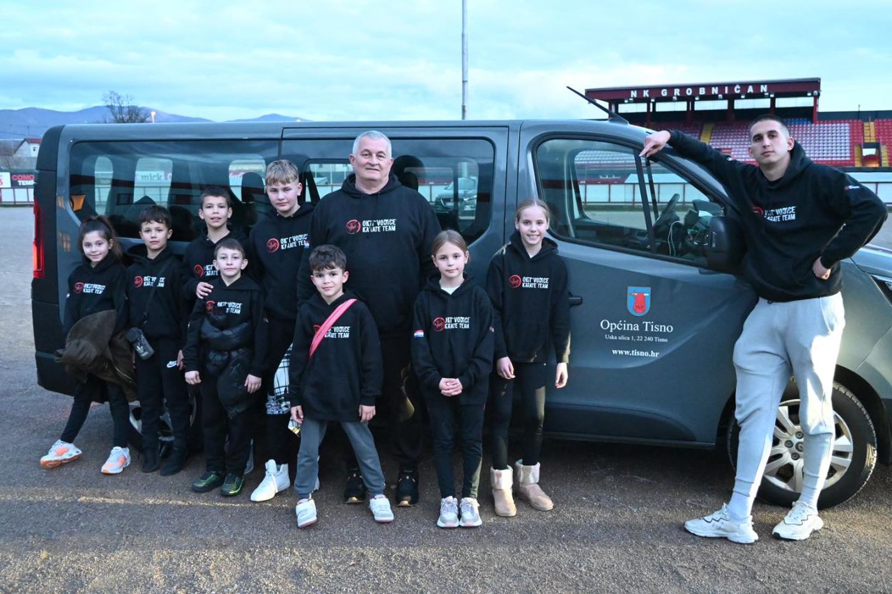 Deset medalja s dva turnira  